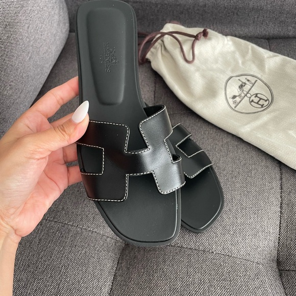 Hermes Black Oran Sandals - Picture 9 of 9